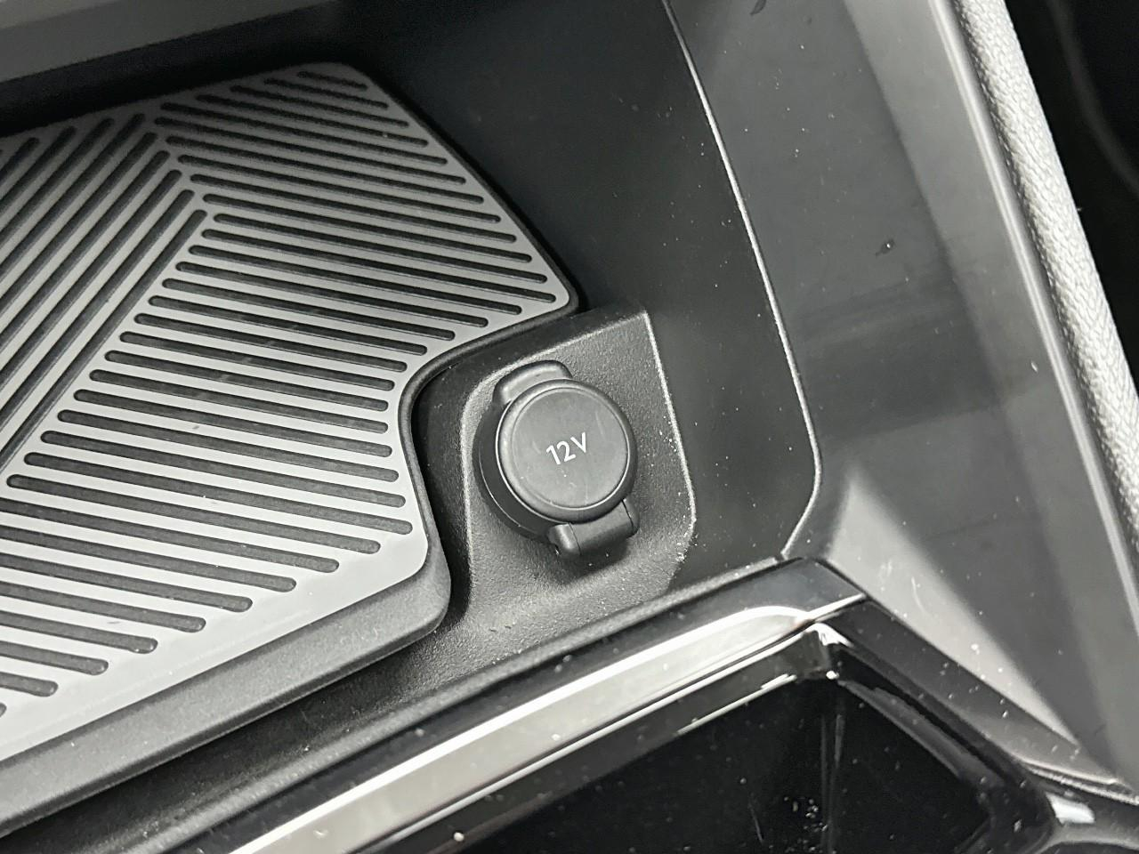 Citroën C4 puretech 130 s&s eat8 shine — photo 29