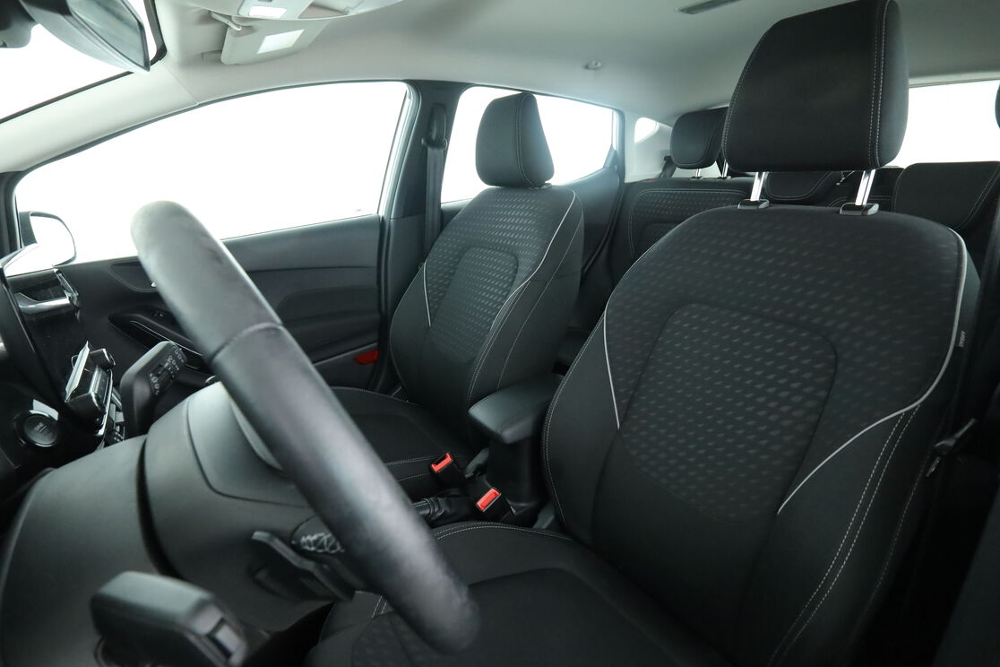 Ford Fiesta 1.0 EcoBoost Titanium Auto — photo 9