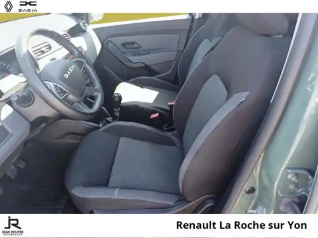 Dacia Duster 1.0 eco-g 100ch  essential 4x2 — photo 3