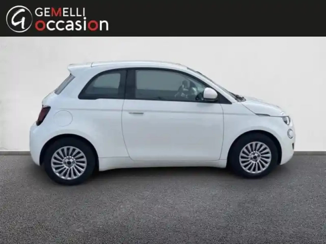 Fiat 500 e 95ch action berline my22 23.8 kwh — photo 5