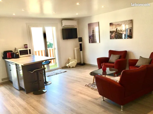 T2 MEUBLÉ RÉNOVÉ - 40 m² - TERRASSE - VUE MER - CLIM - CENTRE LA BOCCA