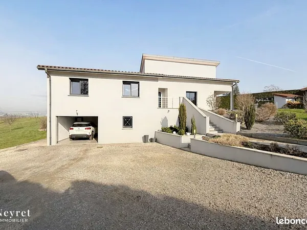 Villa 6 pièces 190 m²