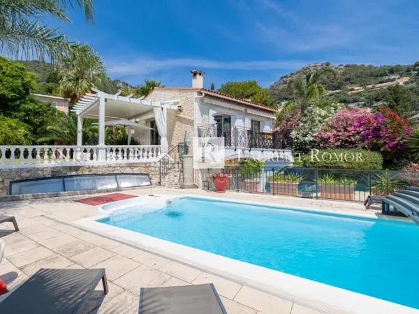 VILLA AUX PORTES DE MONACO - VUE MER