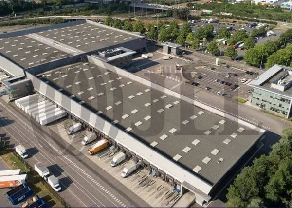Entrepôt 20846 m²