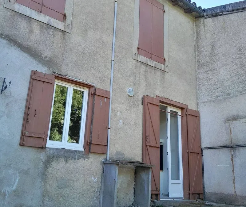 Photo 1