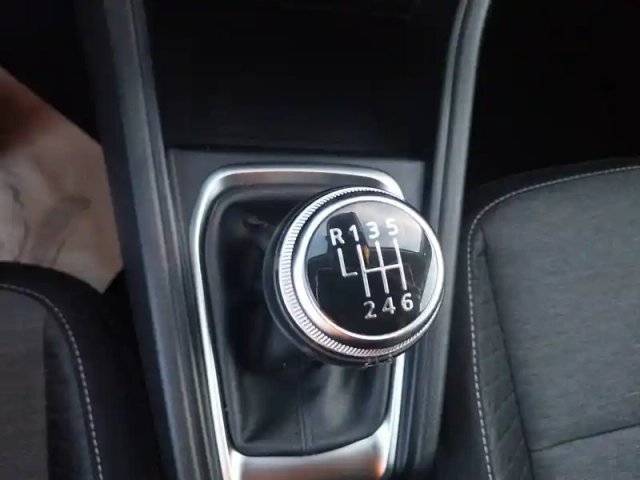 Renault Captur tce 100 gpl — photo 24