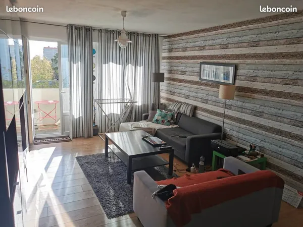 Chambre 13m² dans colocation VILLEJEAN au pied Université RENNES2 + Métro + Bus