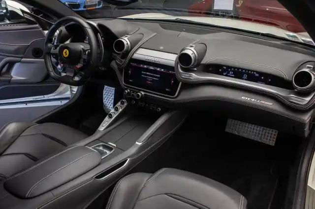 Ferrari Gtc4Lusso gtc4 lusso v12 6.0 690ch — photo 18