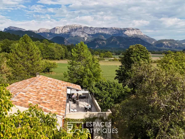 Bâtisse de caractère et grand panorama proche de Die