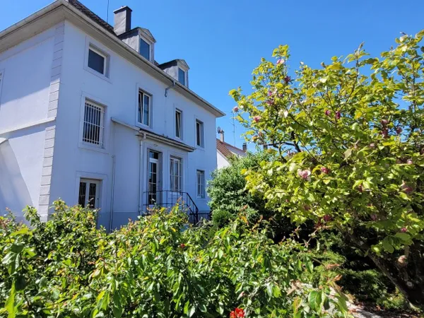 Maison 10 pièces 224 m²