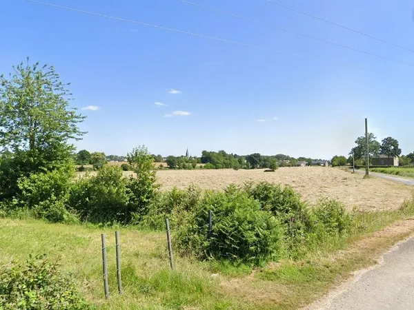 Terrain à bâtir de 253 m² à ROMAGNE (35)