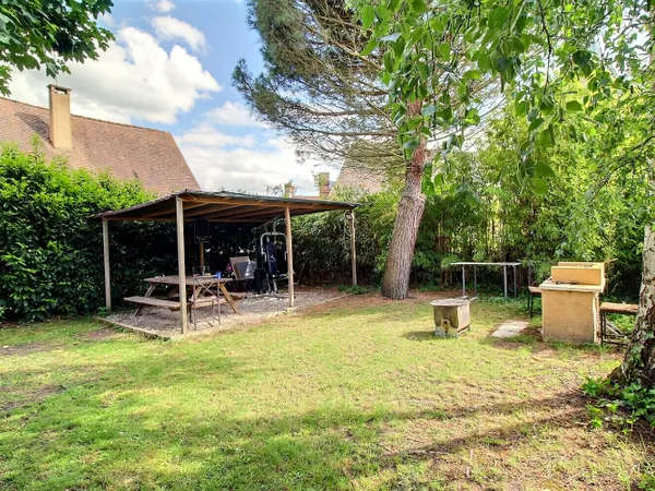 Appartement F3 avec parking et jardin situé à EPERNON