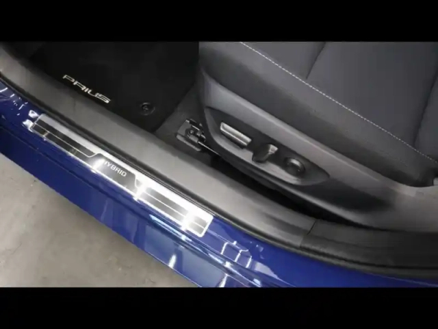 Toyota Prius hybride rechargeable 223ch dynamic ph — photo 12