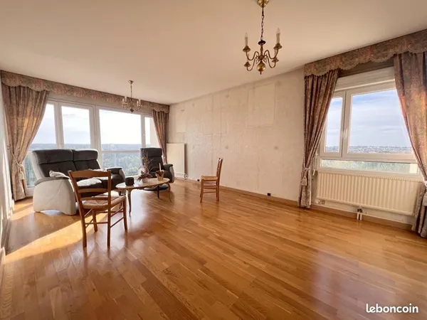 Appartement 8 pièces 168 m²