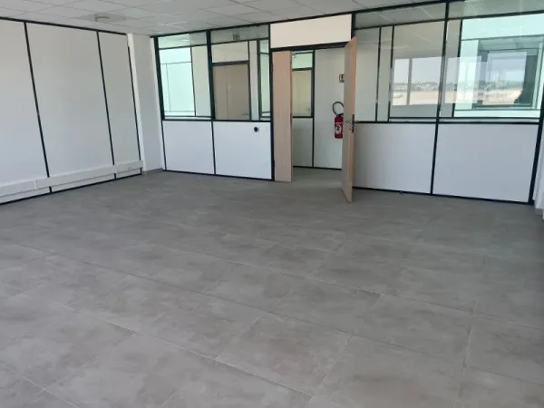 Bureau 38 m²