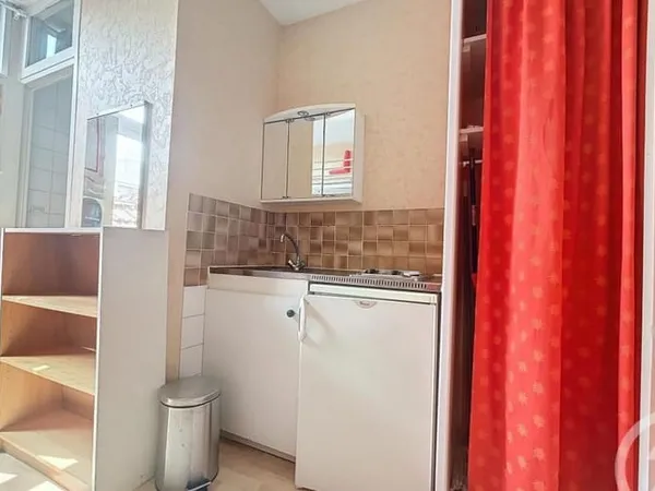Studette 1 pièce 11 m²