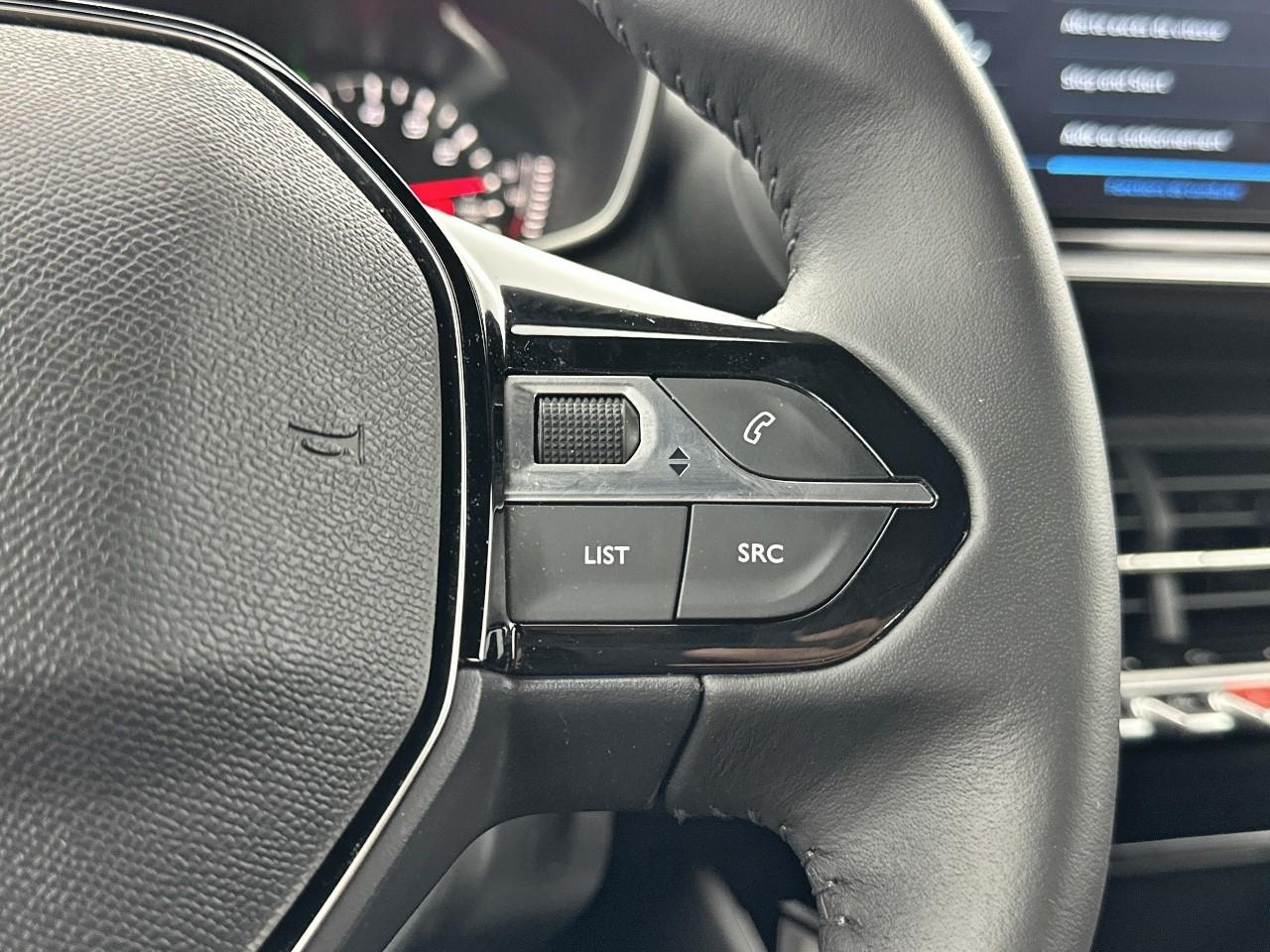 Peugeot 2008 100 s&s bvm6 style — photo 19
