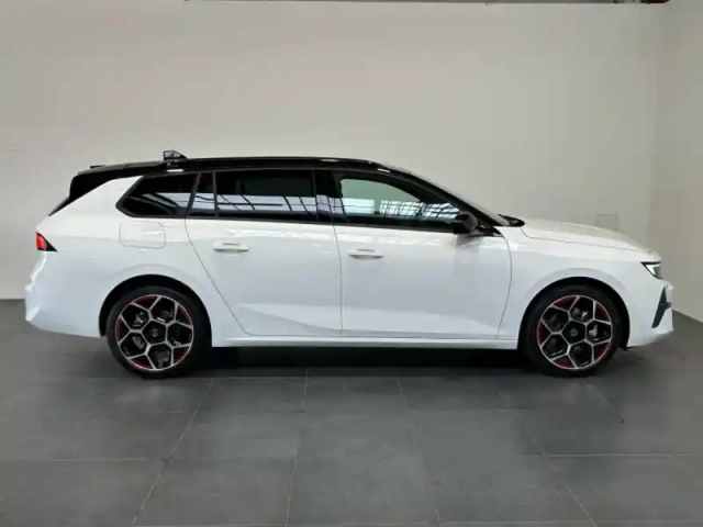 Opel Astra sports tourer 1.2 turbo 130 gs bva8 / pack info / tête haute — photo 4
