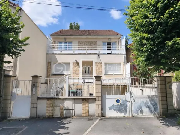 Maison 10 pièces 170 m²