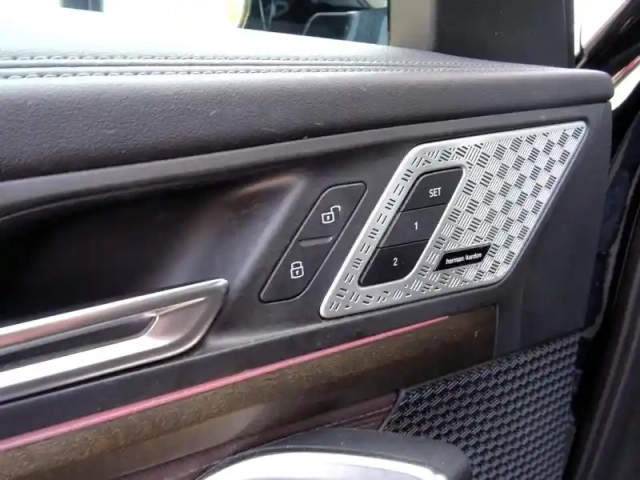 Bmw X1 xdrive30e 326ch m sport — photo 28