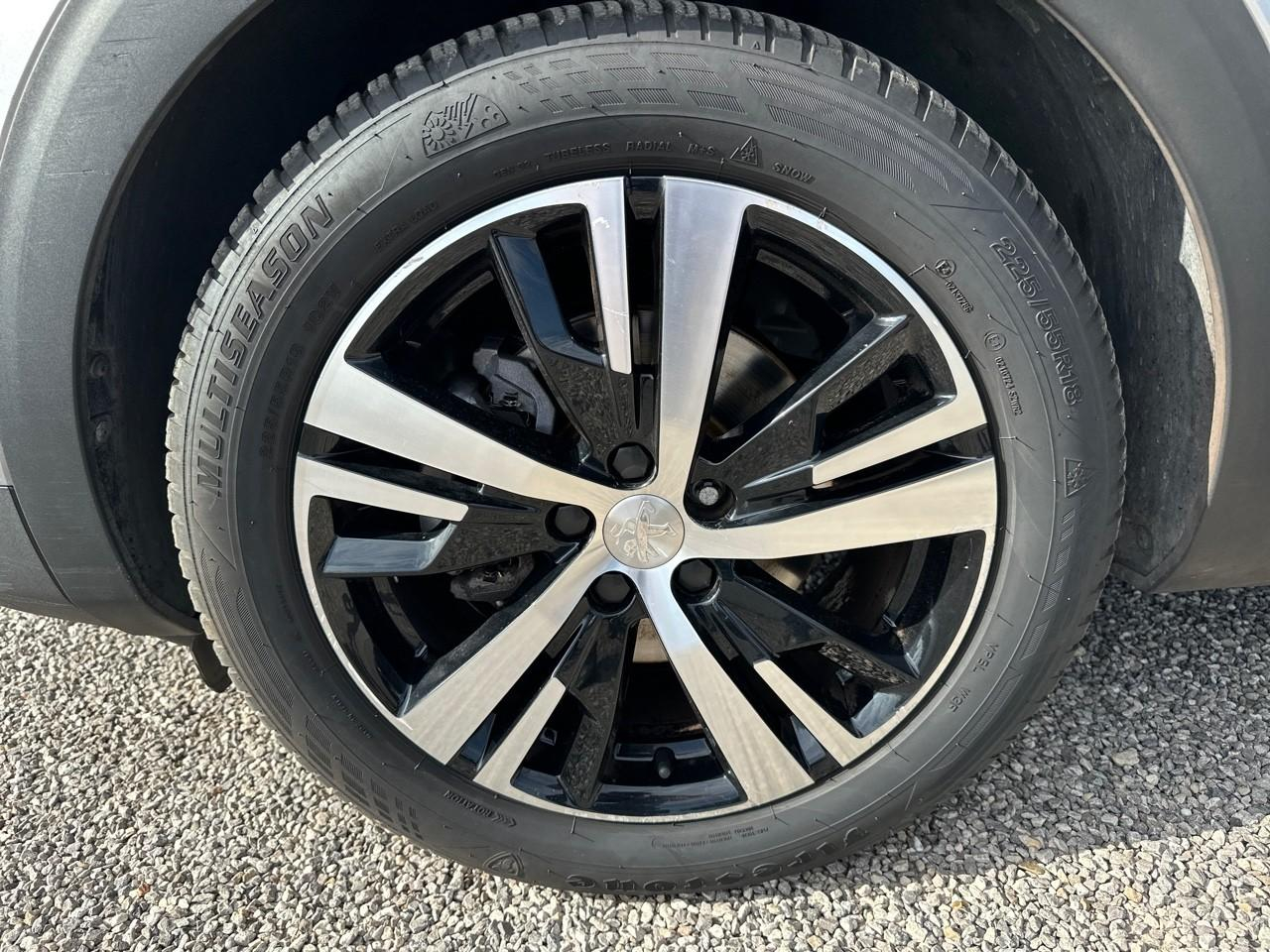 Peugeot 5008 puretech 130ch s&s eat8 gt — photo 14