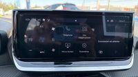 Peugeot 2008 1.2 PureTech 100ch S&S Allure — photo 28