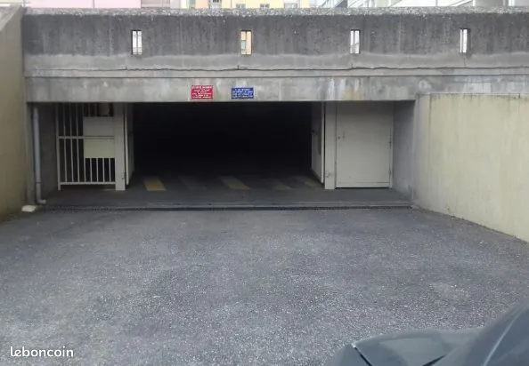 Garage Box