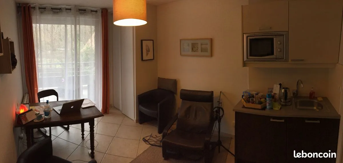 Photo 3