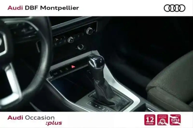 Audi Q3 35 tfsi 150 ch s tronic 7 s line — photo 4