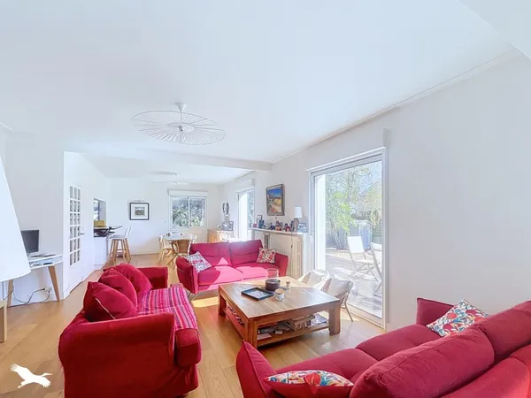 Maison 7 pièces 201 m²