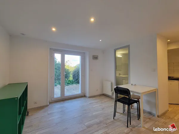Studio 1 pièce 20 m²
