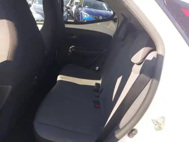 Toyota Aygo 1.0 vvt-i — photo 15