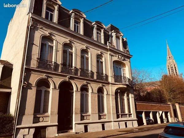 Appartement meublé haut de gamme en plein centre-ville - Idéal retraité