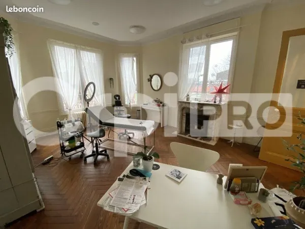 Bureau 25 m²