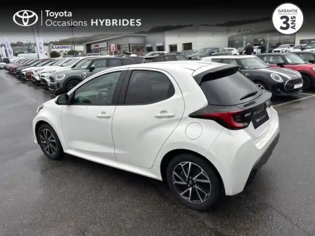 Toyota Yaris 116h design 5p my22