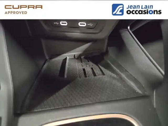 Cupra Terramar 1.5 etsi hybrid 150 ch dsg7 — photo 37
