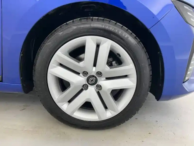 Renault Clio blue dci 100 — photo 21