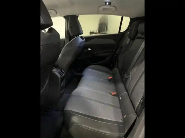 Peugeot 308 1.2 puretech 130ch s&amp;s allure pack — photo 11