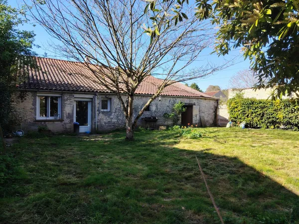 Maison en pierre