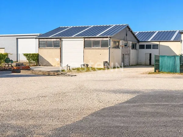 Entrepôt 3 pièces 929 m²