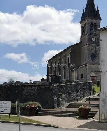 Terrain constructible 651 m²