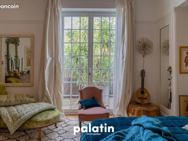 Appartement 7 pièces 212 m²