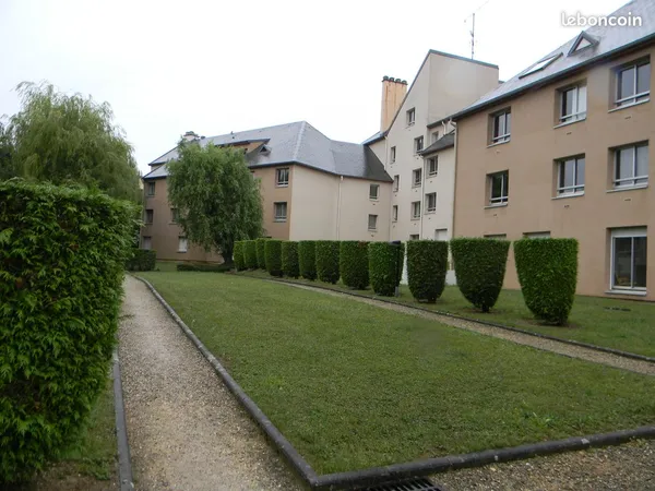 Location d'un 2 pièces meublé résidence avec gardien