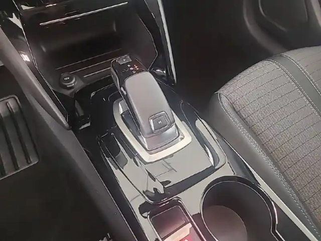 Peugeot 208 puretech 100 s&amp;s eat8 — photo 58