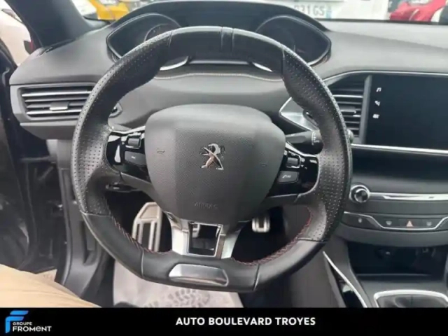 Peugeot 308 1.2 puretech 130ch e6.3 s&amp;s gt line — photo 9