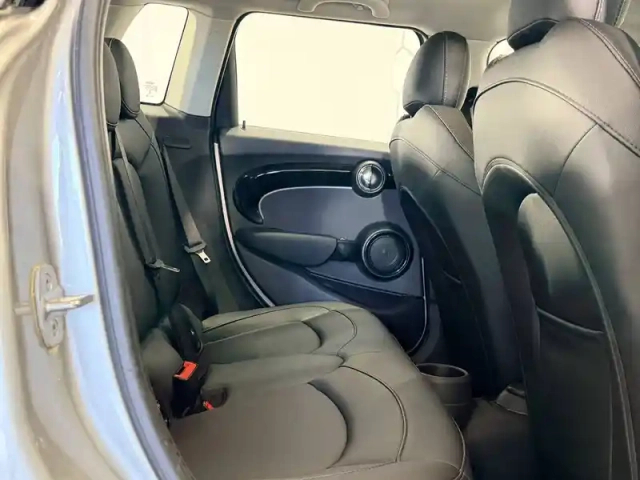 Mini Mini hatch 5 portes cooper 136 ch dkg7 — photo 28