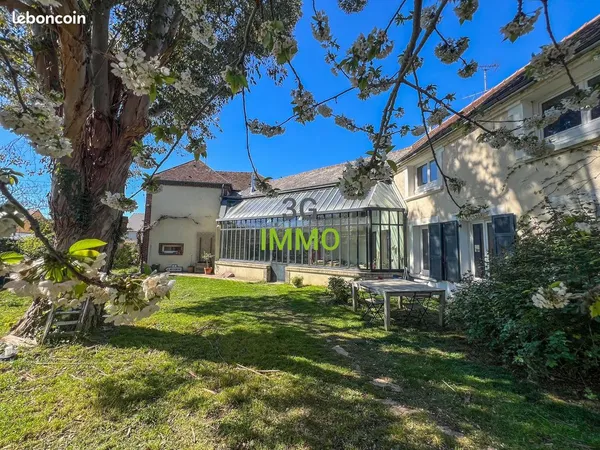 Maison de charme | Dreux | Beaux volumes