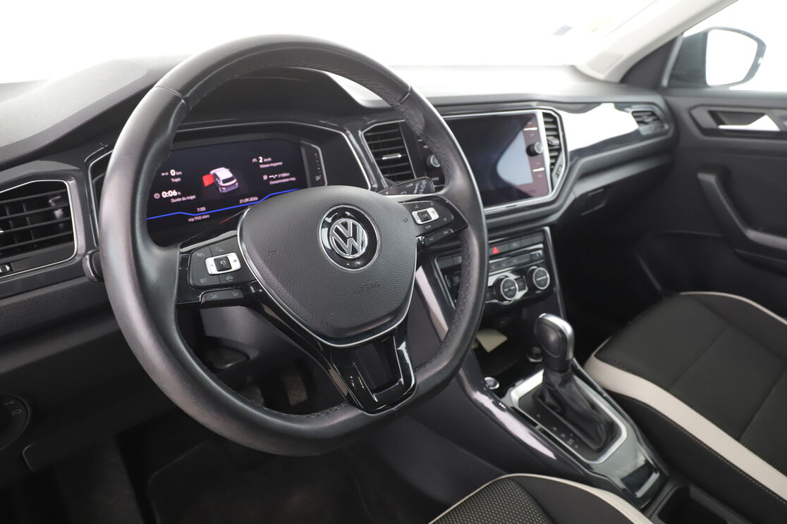 Volkswagen T-Roc 2.0 TDI Carat DSG7 — photo 10