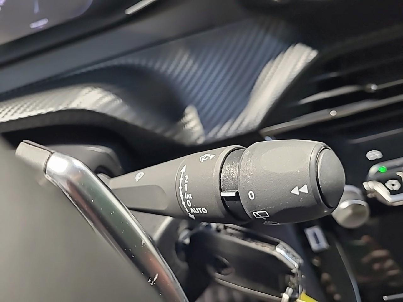 Peugeot 208 hybrid 100 e-dcs6 allure — photo 20
