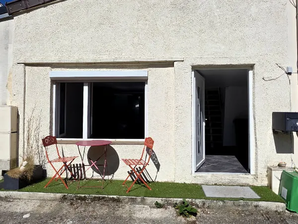 Maison BELLOY EN FRANCE